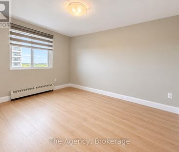 905 - 45 PAISLEY BOULEVARD W, Mississauga, Ontario, L5B1E4 - Photo 3