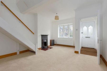 2 bedroom terraced house to rent - Photo 2