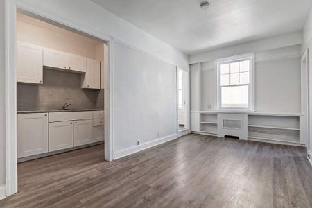 1 Bedroom - Photo 4