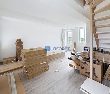 House - Photo 2