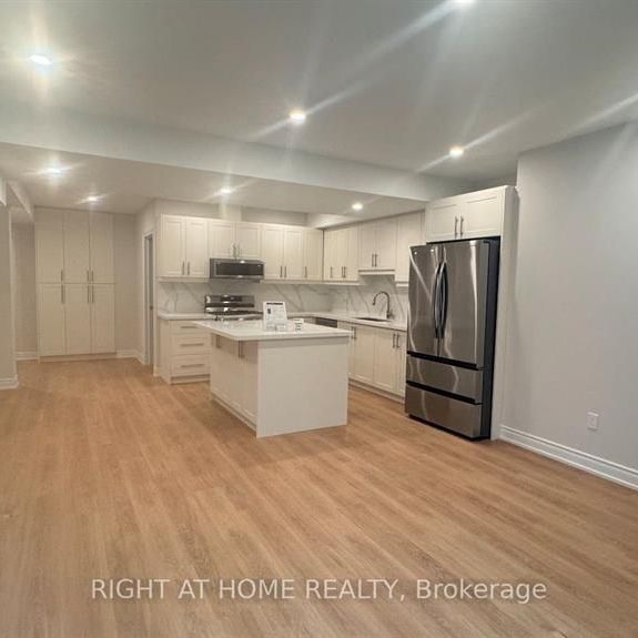 For Lease - 227 Miyako Court, Oshawa, Ontario - Photo 1