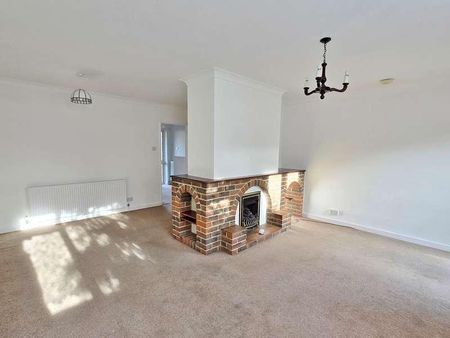 Percival Road, BN22 - Photo 4