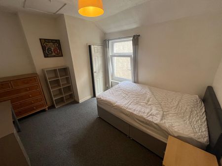 Kinley Street, St Thomas, Swansea SA1 8HE - Photo 4