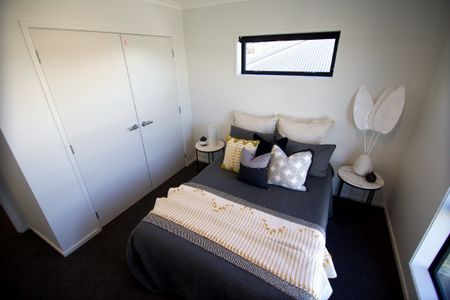 Modern, two bedroom townhouse in Frankton. - Photo 5