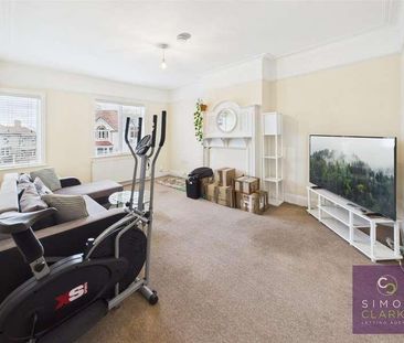 Ballards Lane, Finchley Central, N3 - Photo 1