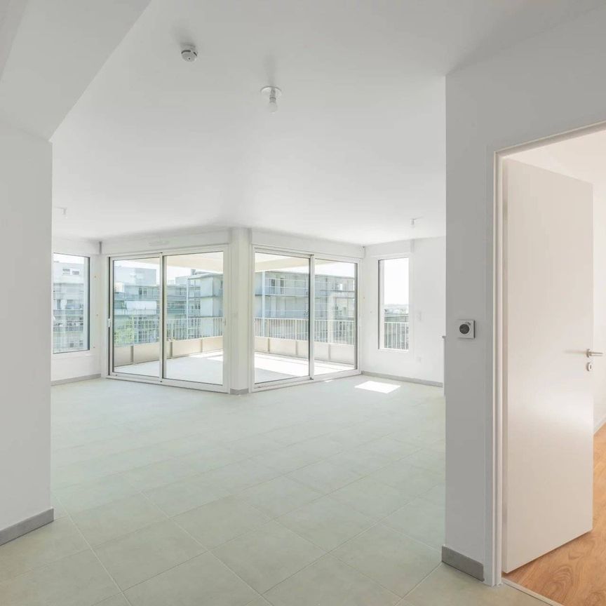 Rental Apartment Bordeaux Saint-Jean - Photo 1