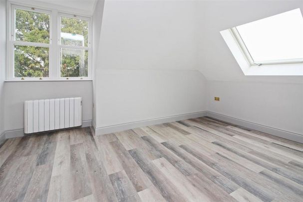 1 bedroom penthouse to rent - Photo 1