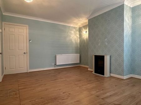 5 Hillside View, Newtownabbey, BT36 6DE - Photo 2