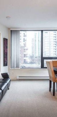 FULLY FURNISHED, modern 2 Bed & den 700 sq ft (Yaletown) - Photo 1