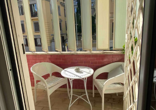 TRASTEVERE - BILOCALE ARREDATO CON BALCONE