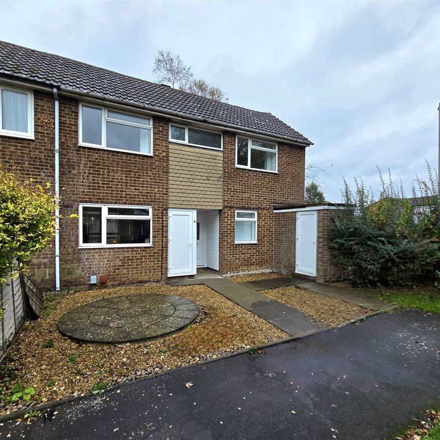 Vandyke, Bracknell, Berkshire, RG12 - Photo 1