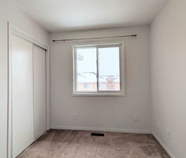 For Lease - 66 Gail Parks Crescent, Newmarket, Ontario - Photo 5