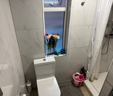 Room in a Shared House, Balmoral Road, NW2 - Photo 6