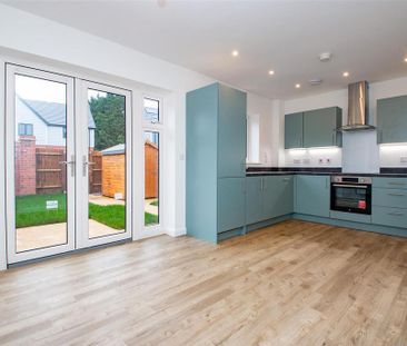 3 bedroom semi-detached house to rent - Photo 6
