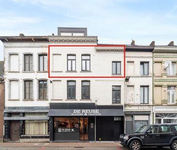 TE HUUR- gerenoveerd appartement met 2 slaapkamers op centrale ligging - Photo 4