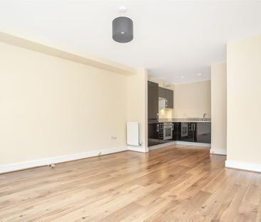 To Let 2 Bed Apartment - Photo 1