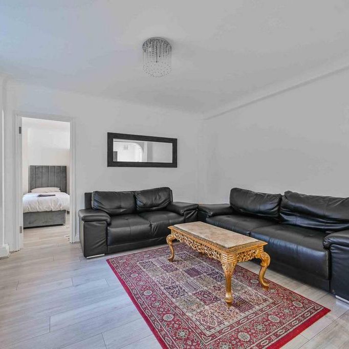 2 bedroom flat to rent - Photo 1