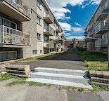 Modernized rentals in Ahuntsic–Cartierville - Photo 4