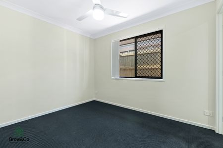 3BED HOME WITH FULLY FENCED BACKYARD - Photo 4