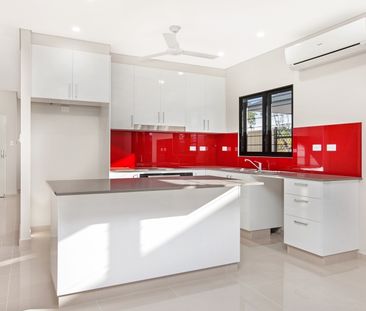 LOW MAINTENANCE IN GREAT LOCATION - Photo 4