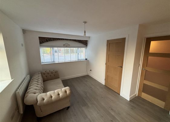 The Burrows, Leys Lane, Meriden - Photo 1