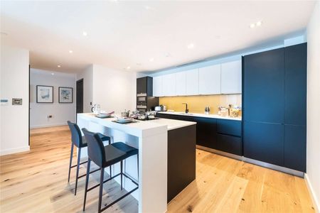 An impressive, modern apartment in this beautiful development in the heart of Westminster, with 24/7 concierge, gym and large residents' roof terrace. - Photo 5