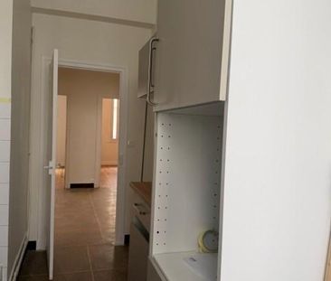 Location Appartement 4 pièces 68m² LYON 6ème - Photo 5