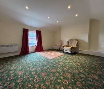 High Street, Ely, Sutton - Photo 1