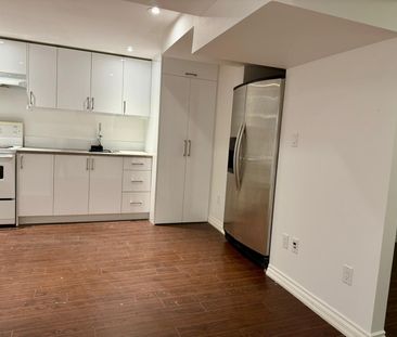 For Lease - 158 Stave Crescent, Richmond Hill, Ontario - Photo 3