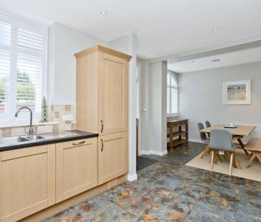 3 bedroom detached house to rent - Photo 2