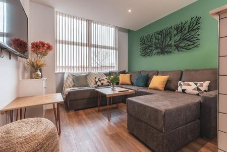 6 bedroom terraced house to rent - Photo 2