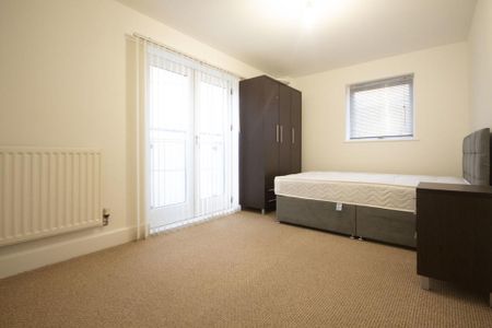 2 bedroom apartment to rent - Photo 4