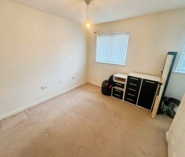 Rhos Y Dderwen, Highfields, Blackwood - Photo 6