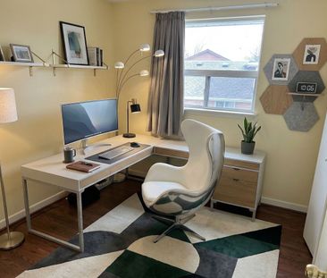 For Lease - 40 Bellbury Crescent Unit# Upper, Toronto, Ontario - Photo 2