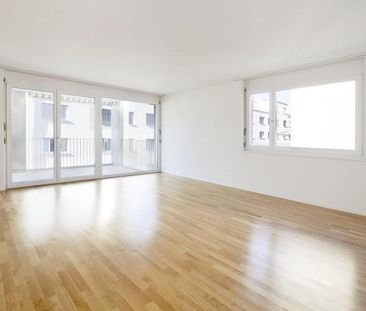 Moderne 4.5 Zimmer Attika Wohnung in familienfreundlicher Überbauung - Foto 1