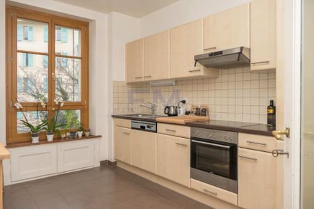 Rue de Beaumont - Appartement de 4.5 pièces au 2ème étage - Photo 2