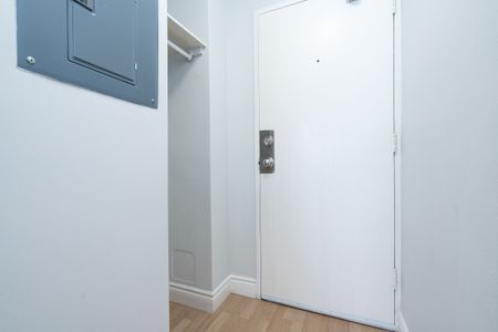 798 Richmond Street West - Photo 3