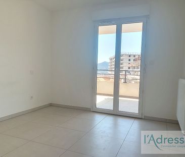Location Appartement 2 pièces 43m² - Photo 2