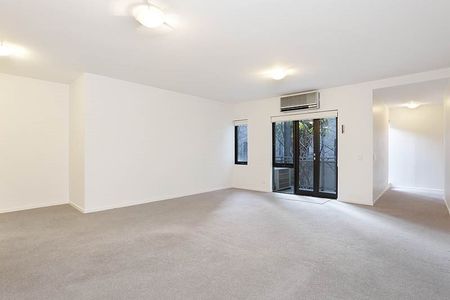 86/1 Riverside Quay, Southbank, VIC, 3006 - Photo 2