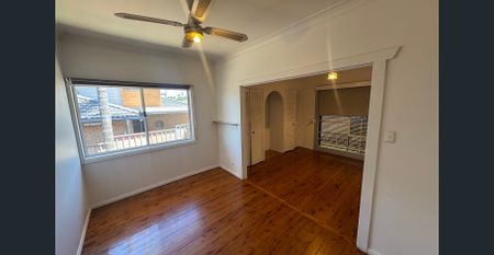 View Saturday at 1.50pm - 2.10pm - Photo 3