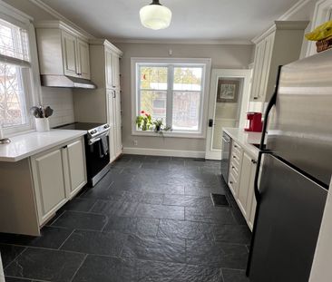 For Lease - 149 Elm Street, Newmarket, Ontario - Photo 6