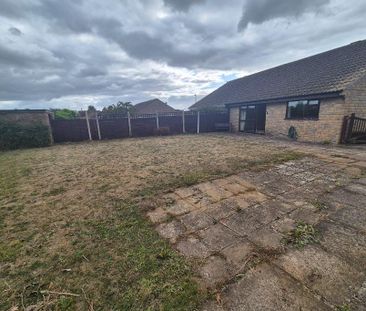 3 bedroom bungalow to rent - Photo 3