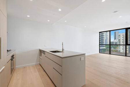 Sleek coastal retreat with ocean and city views - Photo 5