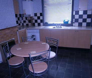 3 Bed House to Let - Nr. Bradford Uni - Photo 6