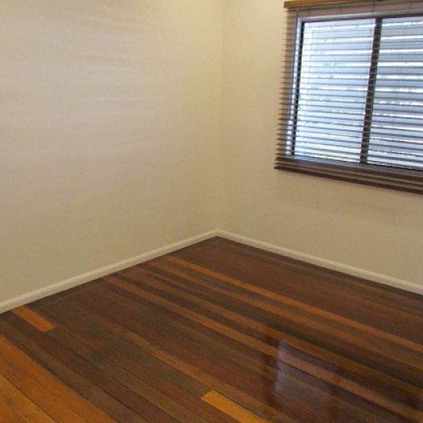 55 Haylock Street, Wynnum. - Photo 1