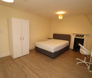 Room in a Shared House, Bow Road, E3 - Photo 3