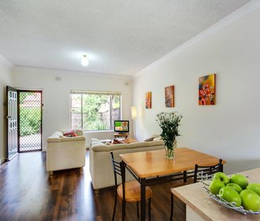 Open the Door to Timeless Elegance in Prestigious St Peters - Photo 4