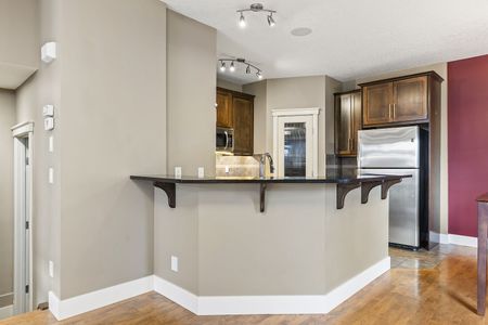 2 - 223 17 Avenue Northeast, Calgary - Photo 4