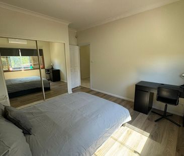 Toongabbie - Photo 6