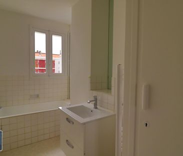 Location Appartement 2 pièces 58m² ROYAN 17200 - Photo 4